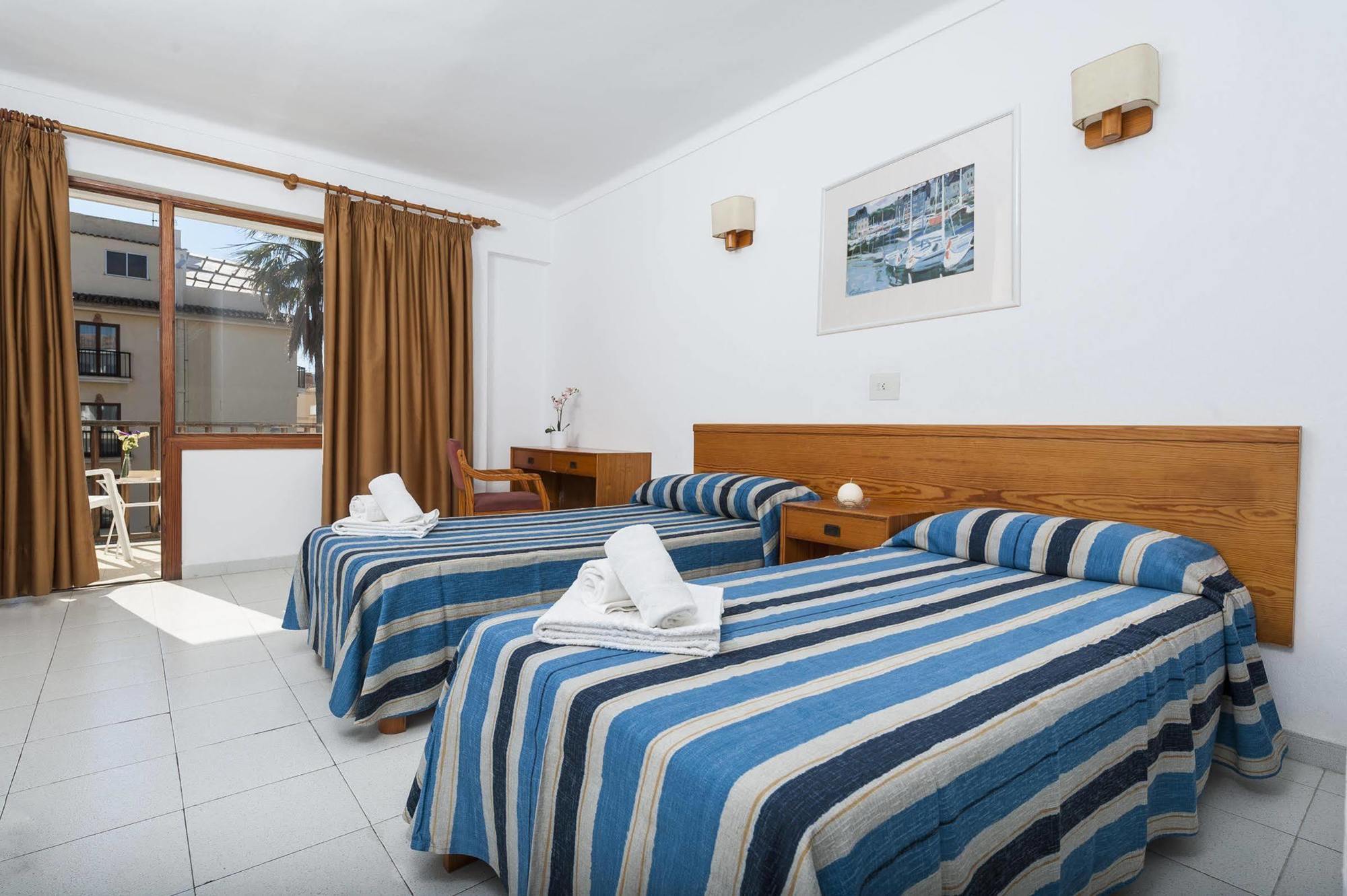 Hostal Casa Bauza كالا راتخاذا المظهر الخارجي الصورة