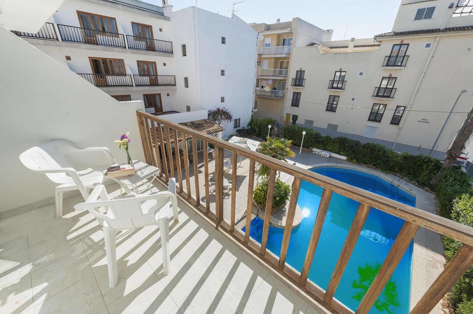 Hostal Casa Bauza كالا راتخاذا المظهر الخارجي الصورة